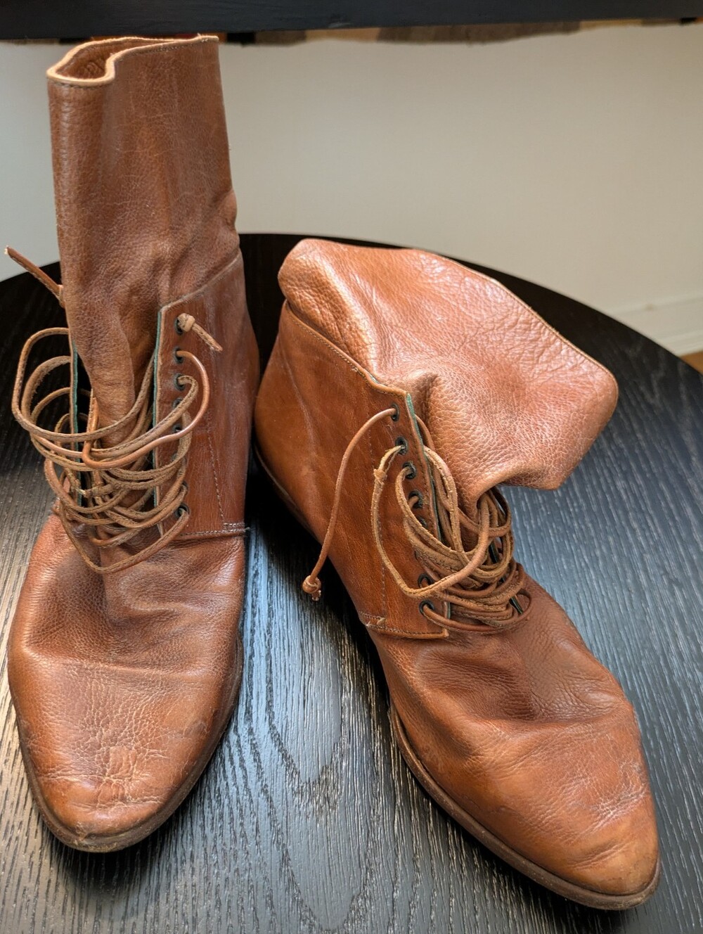 Joan & David Women's Brown Leather Lace-Up Ankle Boots